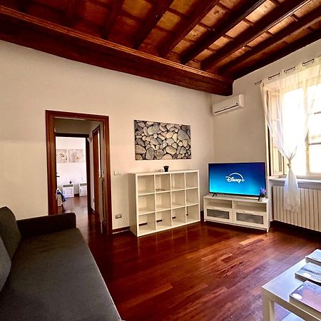Elegante Appartamento Nel Centro Storico Di Torino Zewnętrze zdjęcie
