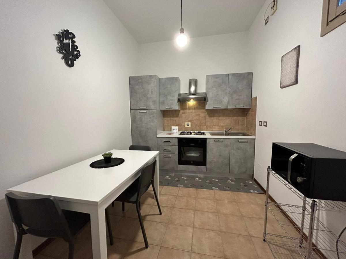Elegante Appartamento Nel Centro Storico Di Torino Zewnętrze zdjęcie